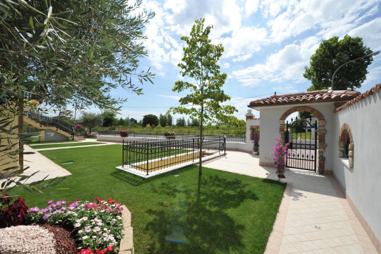 Aparthotel Residenza La Ricciolina Verona Exterior foto