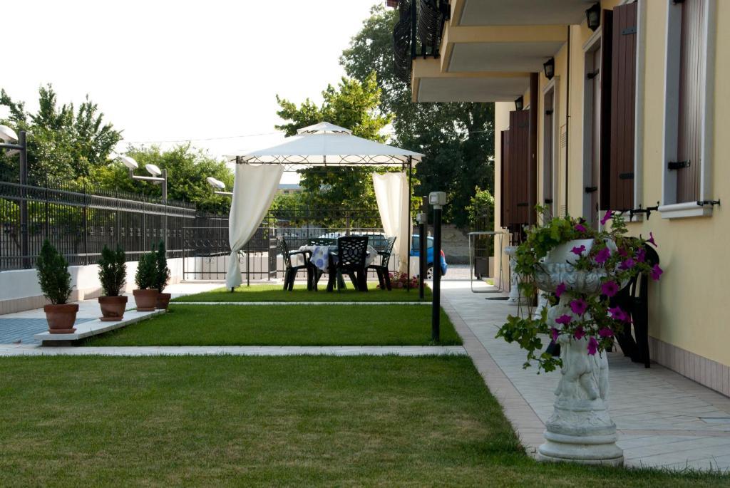 Aparthotel Residenza La Ricciolina Verona Exterior foto