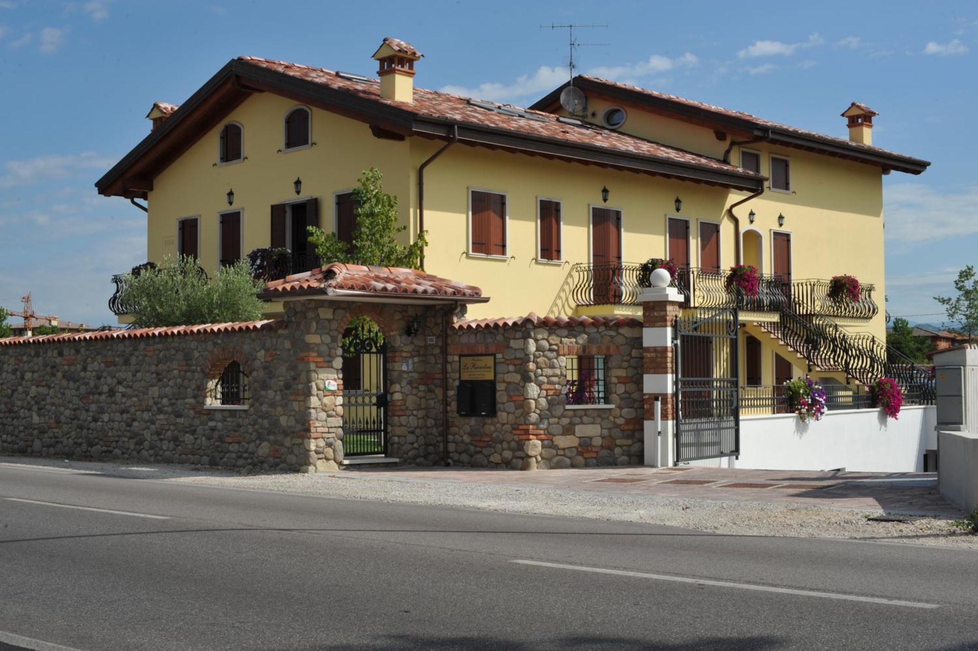 Aparthotel Residenza La Ricciolina Verona Exterior foto