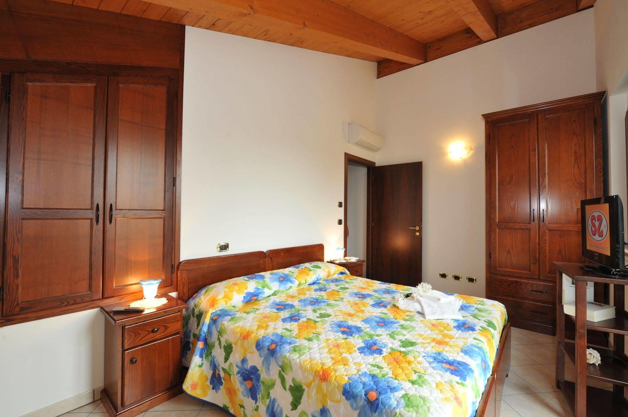 Aparthotel Residenza La Ricciolina Verona Exterior foto
