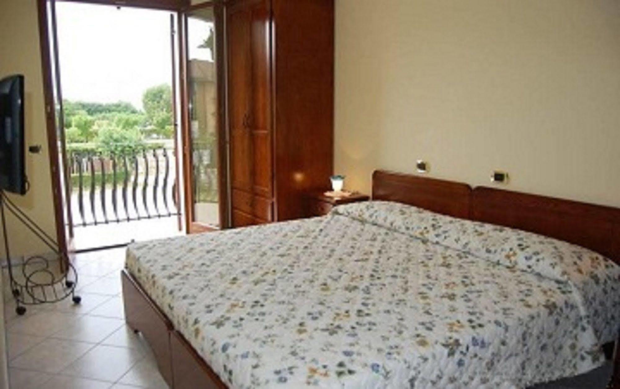 Aparthotel Residenza La Ricciolina Verona Exterior foto
